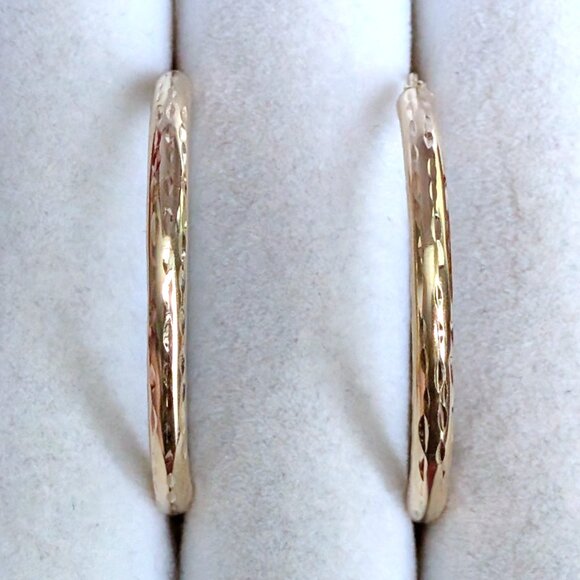 Vintage Large Solid 14K Yellow Gold Diamond Cut Hoop Pierced Earrings 14kt - Picture 7 of 7
